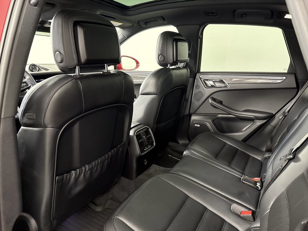 Certified 2024 Porsche Macan GTS AWD/4WD image 25