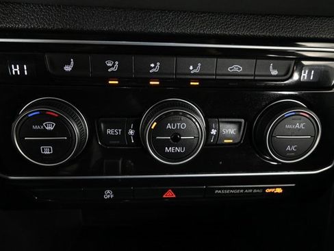 Certified 2023 Volkswagen Atlas SE w/ Panoramic Sunroof Package image 28