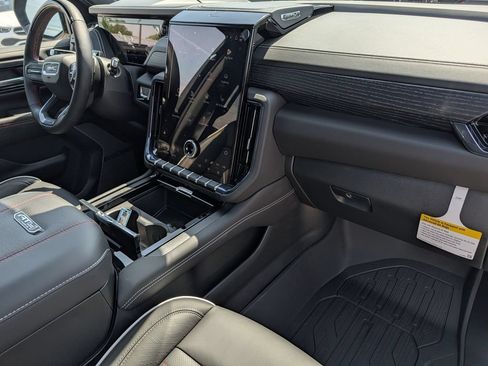 New 2026 GMC Yukon AT4 Ultimate w/ LPO, Floor Liner Package AWD/4WD image 35