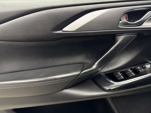 Used 2019 MAZDA CX-9 Touring FWD image 34