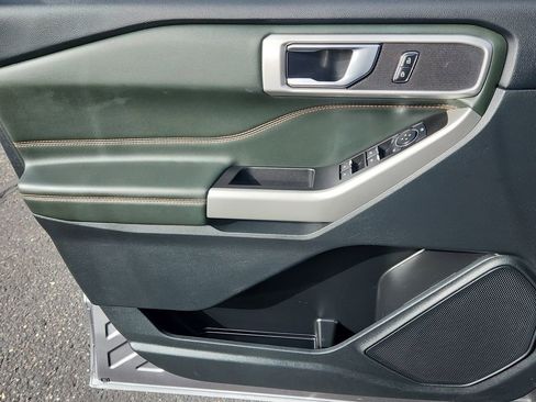 Used 2022 Ford Explorer Timberline image 6