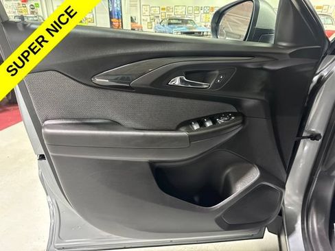 Used 2023 Chevrolet TrailBlazer LT w/ Convenience Package AWD/4WD image 12