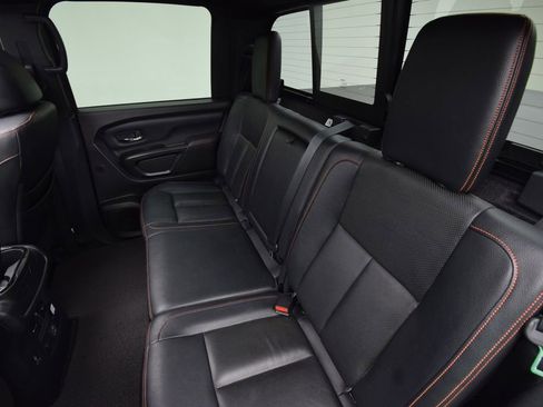 Used 2020 Nissan Titan PRO-4X w/ Pro-4x Convenience Package image 26