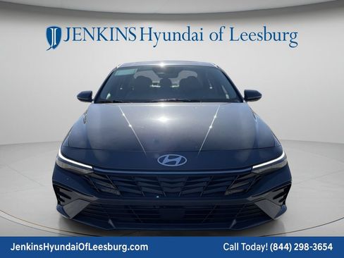 New 2026 Hyundai Elantra Limited FWD image 12