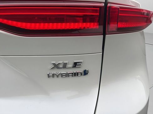 Used 2021 Toyota Venza XLE w/ Softex Package image 15