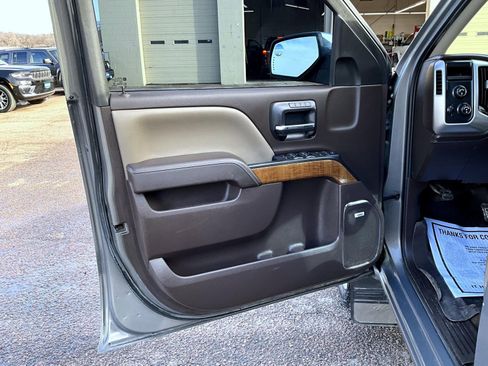 Used 2017 GMC Sierra 1500 SLT w/ SLT Preferred Package image 10