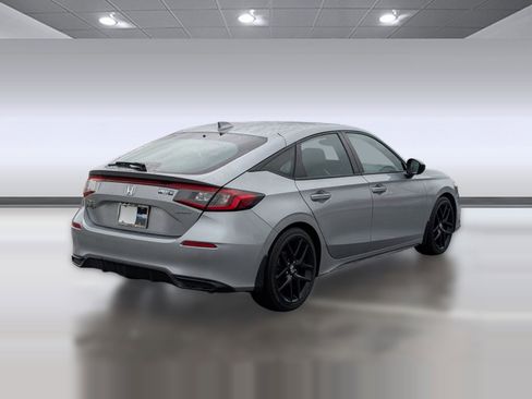 Used 2023 Honda Civic Sport image 8