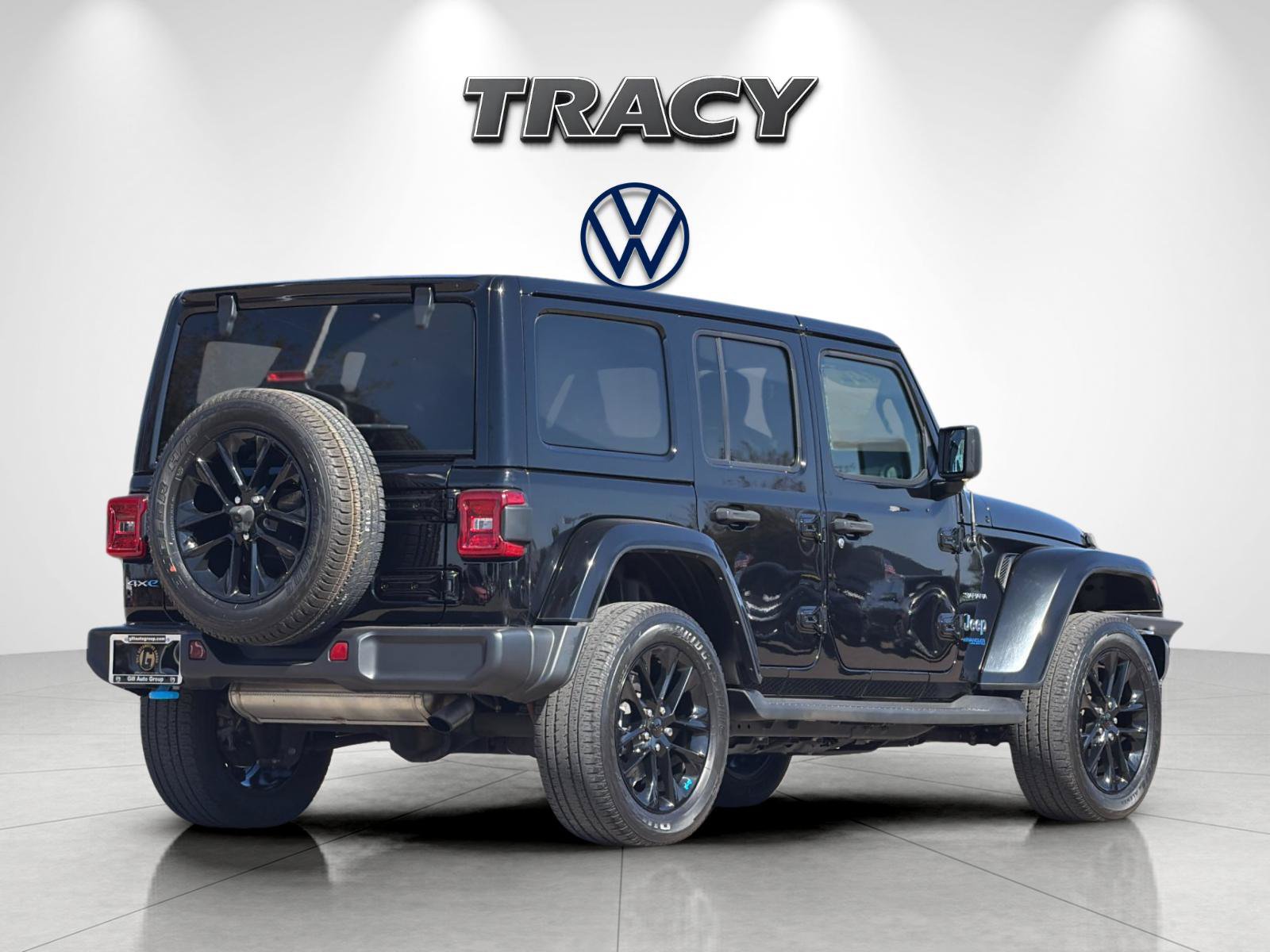 Used 2022 Jeep Wrangler Unlimited Sahara AWD/4WD image 4
