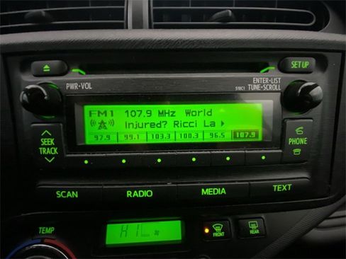 Used 2013 Toyota Prius C image 16