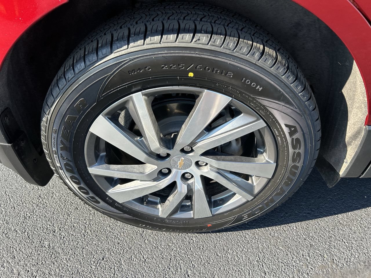 Used 2024 Chevrolet Equinox LT AWD/4WD image 9
