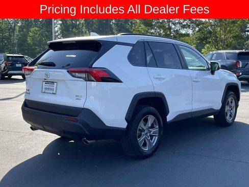 Used 2024 Toyota RAV4 XLE AWD/4WD image 5