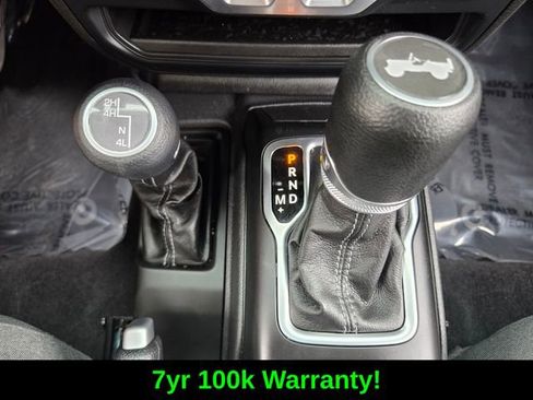 Used 2025 Jeep Wrangler Sport AWD/4WD image 27