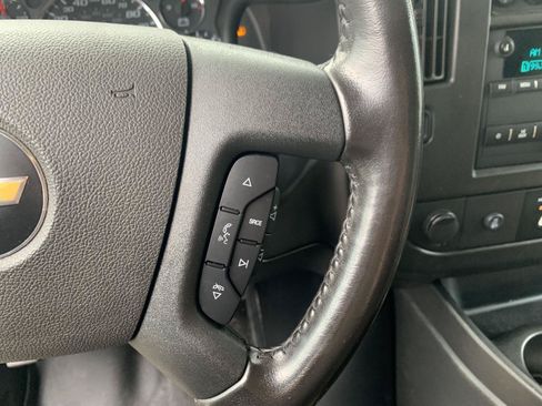 Used 2021 Chevrolet Express 3500 w/ Driver Convenience Package RWD image 16