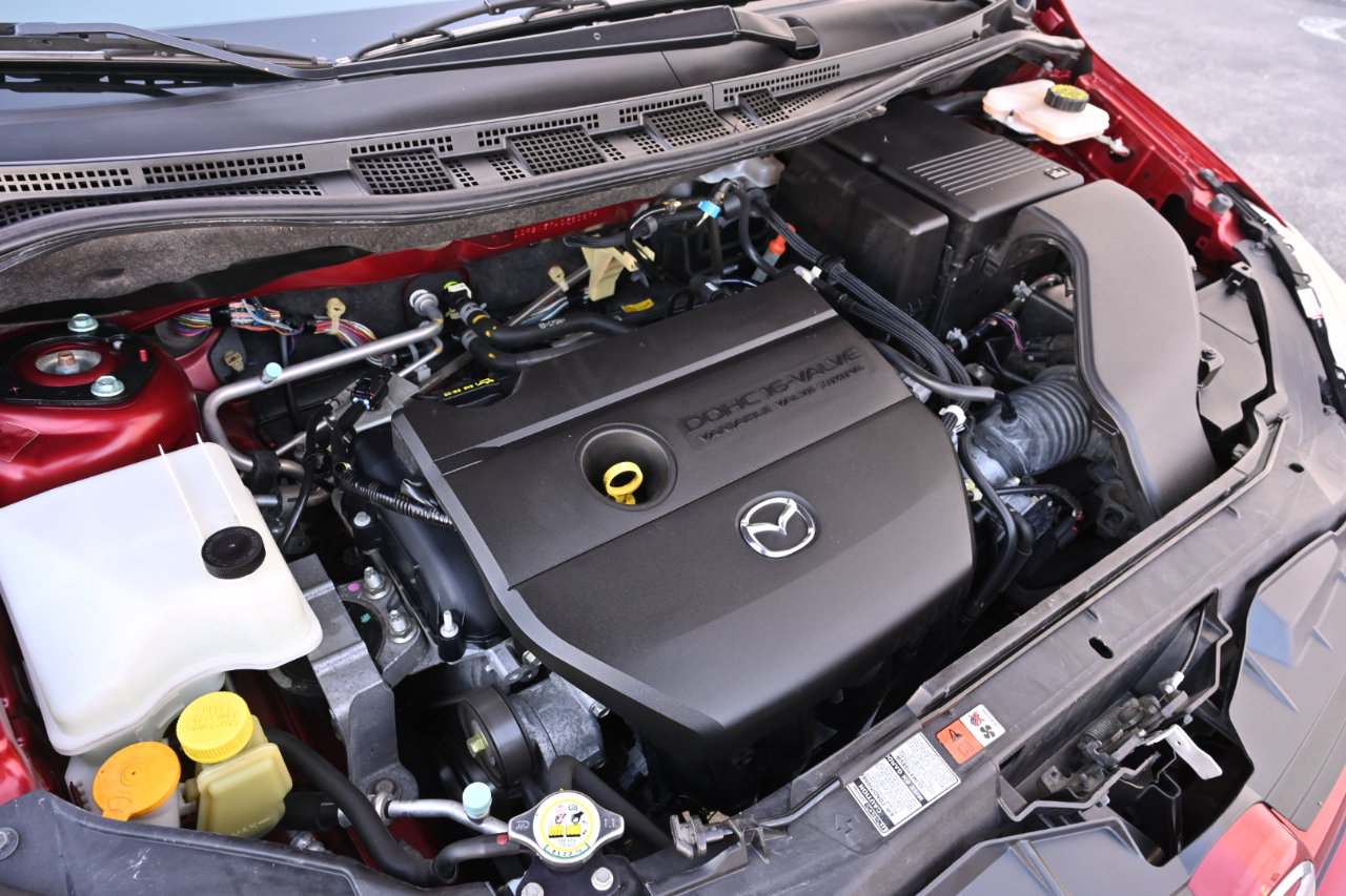 Used 2010 MAZDA MAZDA5 Touring FWD image 30