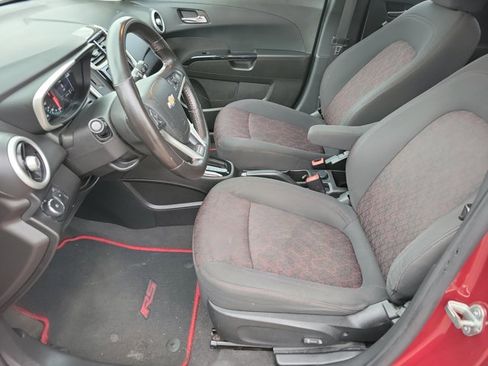 Used 2017 Chevrolet Sonic LT w/ Convenience Package image 5
