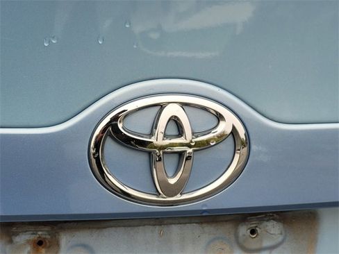 Used 2012 Toyota Camry LE image 6