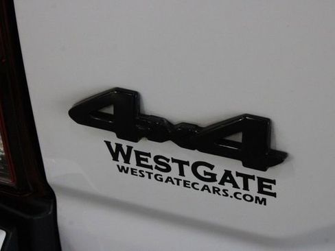 Used 2022 Toyota Tacoma SR image 39