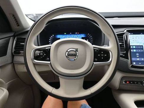 Used 2024 Volvo XC90 B6 Plus w/ Protection Package Premier AWD/4WD image 23