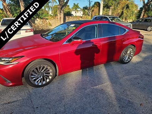 Used 2022 Lexus ES 350 Ultra Luxury image 12
