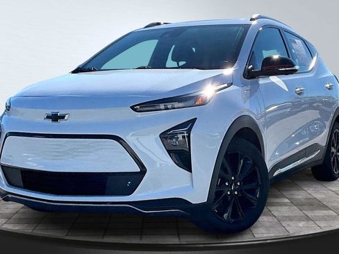 Used 2023 Chevrolet Bolt EUV Premier w/ Sun & Sound Package image 1