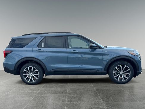 New 2026 Ford Explorer ST-Line AWD/4WD image 7