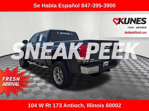 Used 2008 GMC Sierra 1500 SLE w/ Z71 Off-Road Package AWD/4WD image 6
