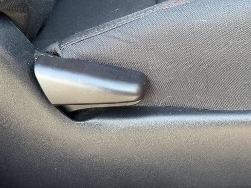 Used 2021 Toyota Tacoma SR5 RWD image 29