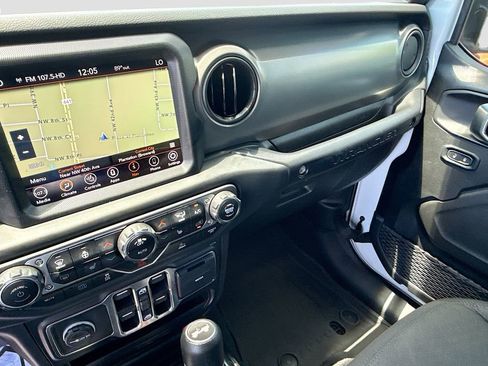 Used 2023 Jeep Wrangler Unlimited w/ Sun & Screen Package AWD/4WD image 25