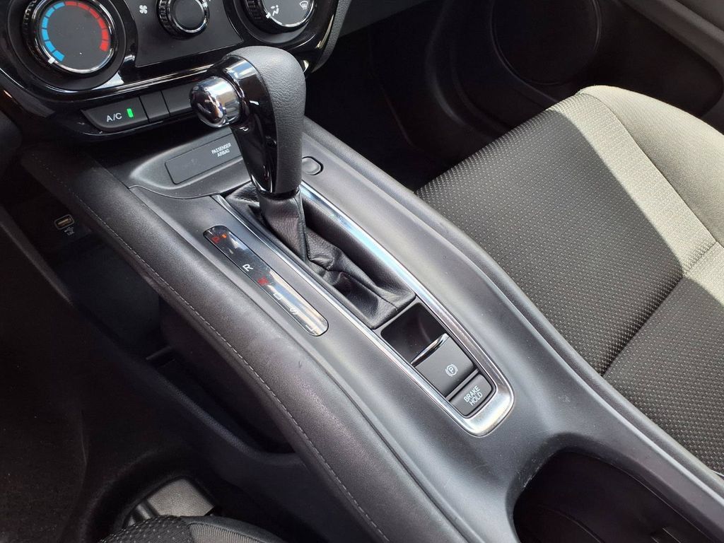 Used 2022 Honda HR-V LX image 22