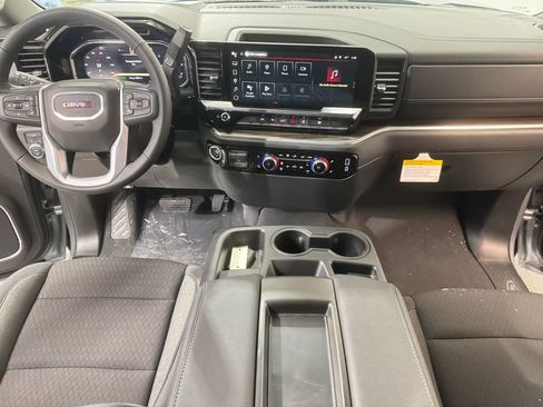 New 2026 GMC Sierra 1500 Elevation image 10
