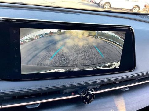 Used 2023 Nissan Ariya AWD image 21