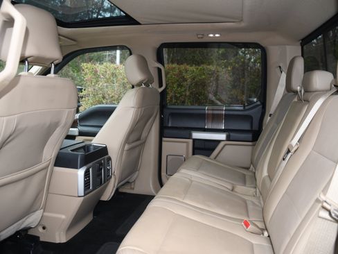 Used 2015 Ford F150 Lariat w/ Equipment Group 502A Luxury image 17