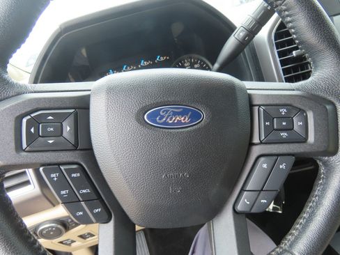 Used 2015 Ford F150 XLT w/ Equipment Group 302A Luxury RWD image 28