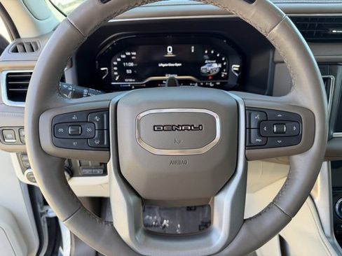 Used 2023 GMC Yukon XL Denali w/ Denali Reserve Package image 16