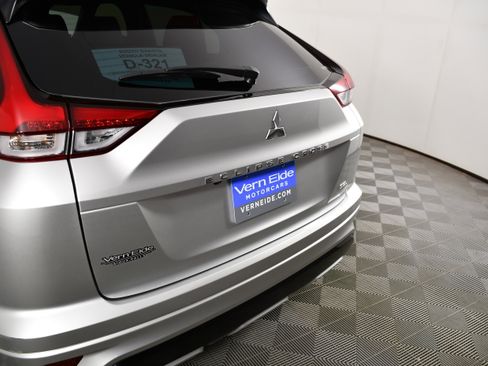 Used 2023 Mitsubishi Eclipse Cross SEL AWD/4WD image 15