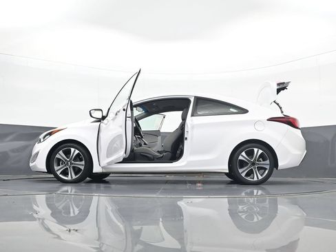 Used 2014 Hyundai Elantra FWD image 34
