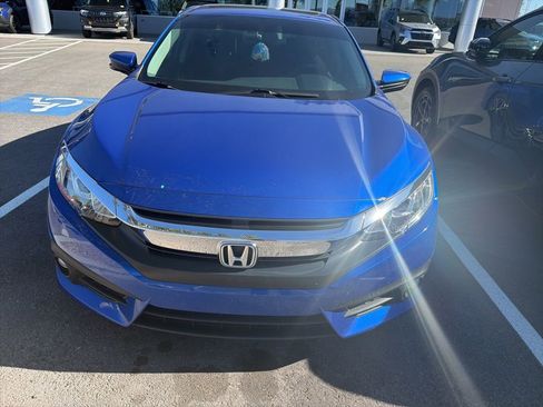Used 2017 Honda Civic EX-T image 5