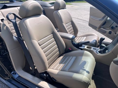 Used 2003 Ford Mustang GT RWD image 65