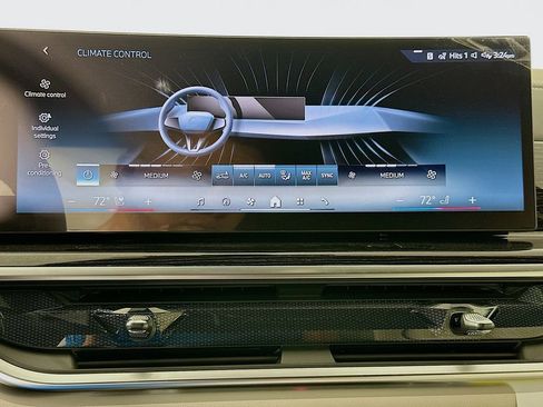 New 2026 BMW X5 xDrive50e w/ Executive Package image 14