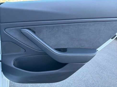 Used 2019 Tesla Model 3 Performance image 13