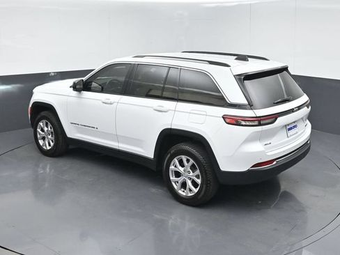 Used 2022 Jeep Grand Cherokee Limited AWD/4WD image 41