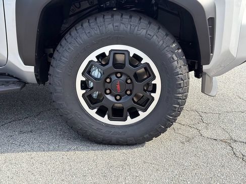 New 2026 Toyota 4Runner TRD Off-Road Premium AWD/4WD image 13