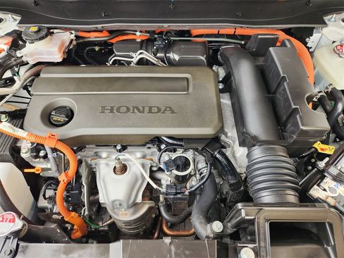 Certified 2025 Honda CR-V Sport image 30