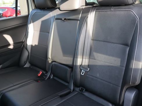 Used 2021 Volkswagen Tiguan SE w/ Panoramic Sunroof Package FWD image 14