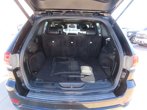 Used 2015 Jeep Grand Cherokee Altitude image 13