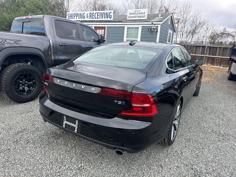 Used 2018 Volvo S90 T5 Momentum w/ Convenience Package image 6