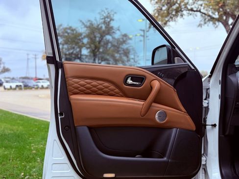 Used 2023 INFINITI QX80 Sensory w/ Cargo Package image 24