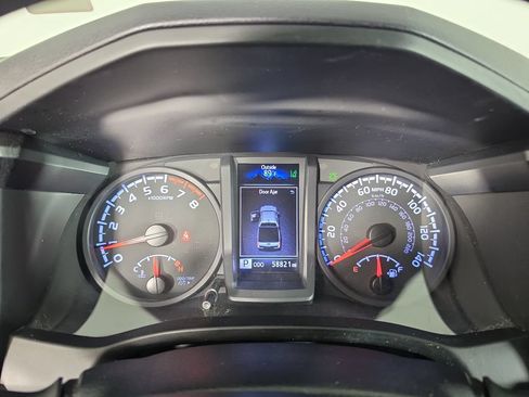 Certified 2022 Toyota Tacoma SR AWD/4WD image 11