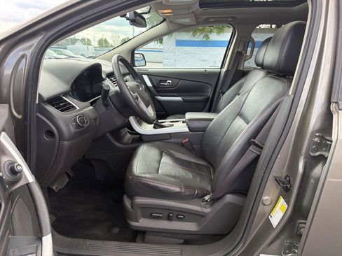 Used 2013 Ford Edge SEL FWD image 17