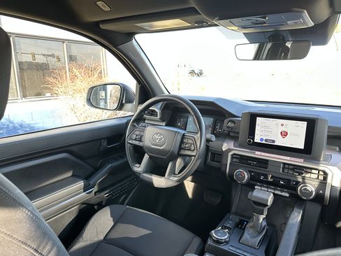 Used 2025 Toyota Tacoma SR5 image 28